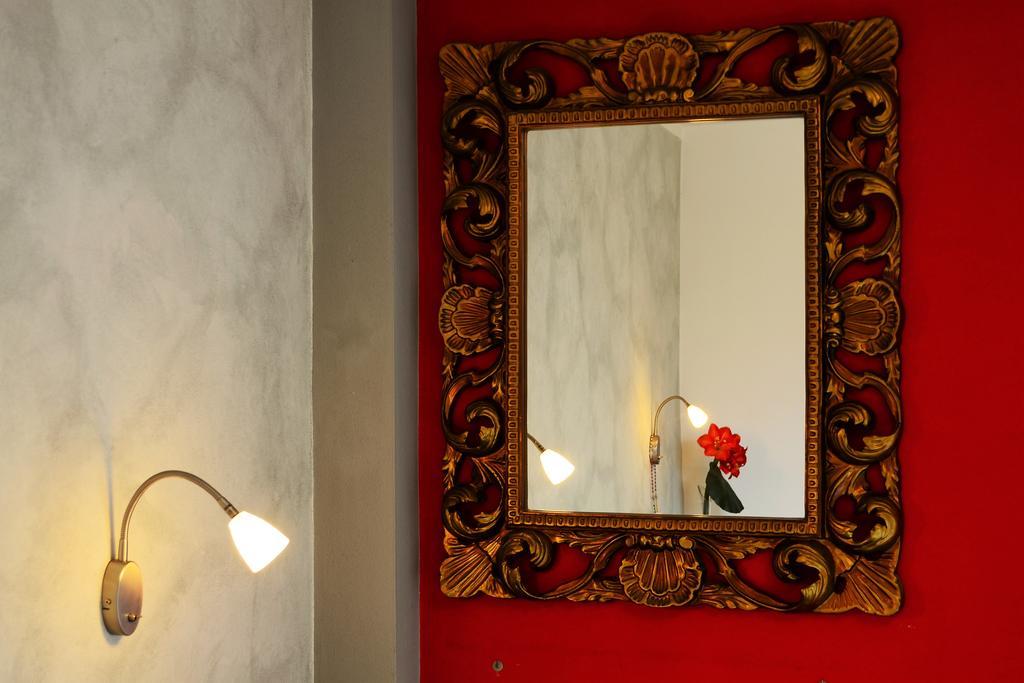 Tremezzina Appartamento Red & Grey Mezzegra Εξωτερικό φωτογραφία