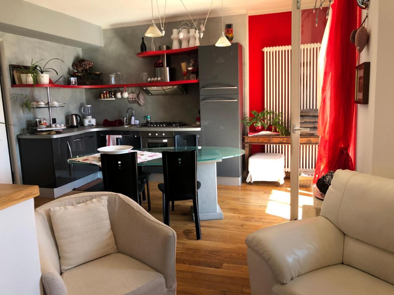 Tremezzina Appartamento Red & Grey Mezzegra Εξωτερικό φωτογραφία
